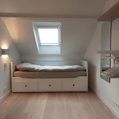 Zee En Vakantiehuis Met Tuin-terras, 10 Personen Tatil Evi *